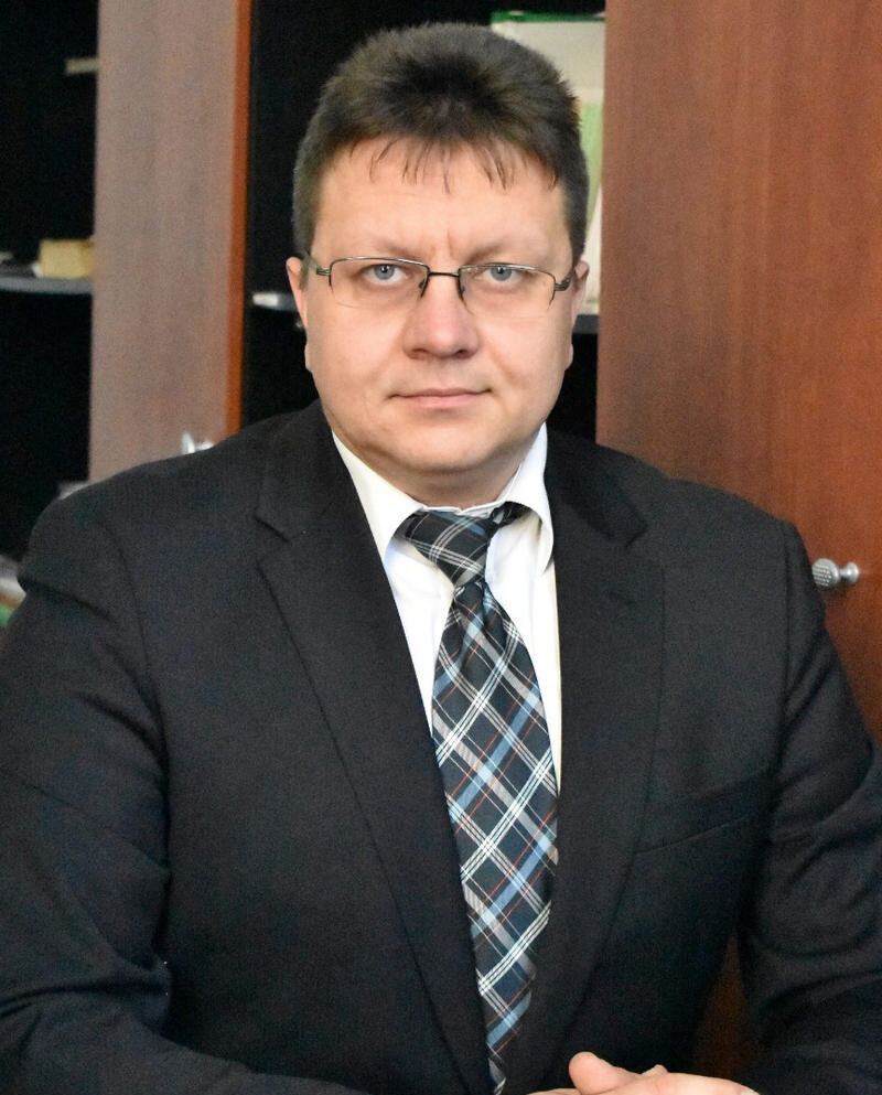 Міленін Дмитро Миколайович Старший викладач кафедри електромеханiки, робототехнiки, бiомедичноїiнженерiї та електротехнiки ДБТУ